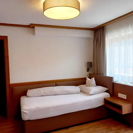 酒店 登格霍夫兰德酒店 3*